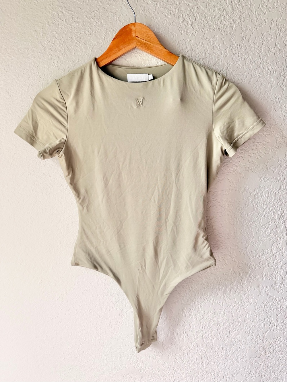 Meshki Haven Sage Green Short Sleeve Crewneck Embroidered Bodysuit Sz S